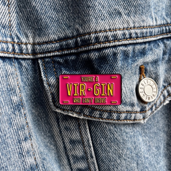 Clueless Inspired Enamel Pin - Picture 2 of 2